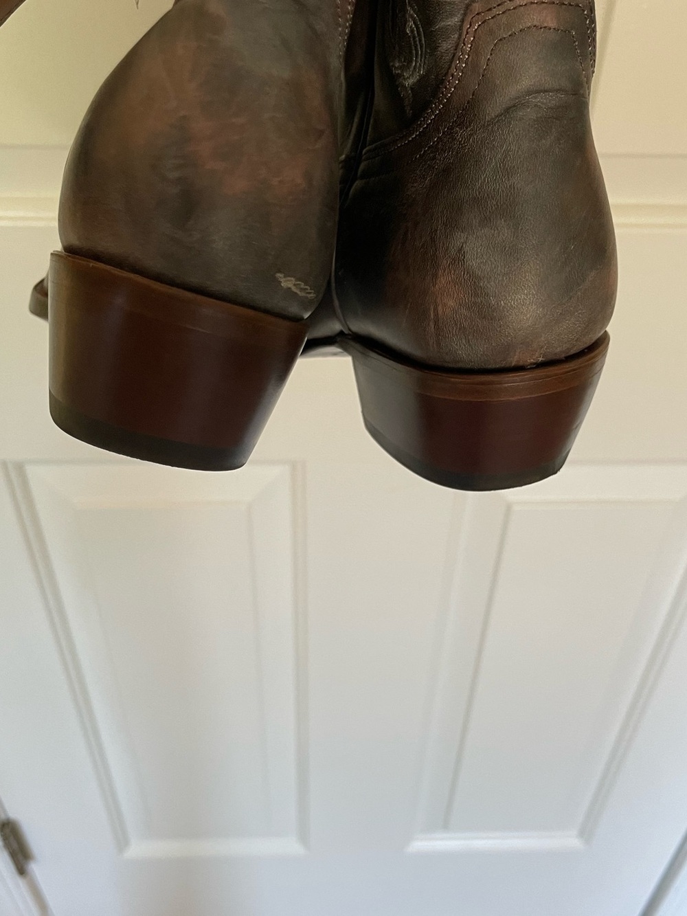 SHYANNE WOMEN'S IONA FLORAL STUDDED WESTERN BOOTS - SNIP TOE Size 9 - Picture 5 of 6